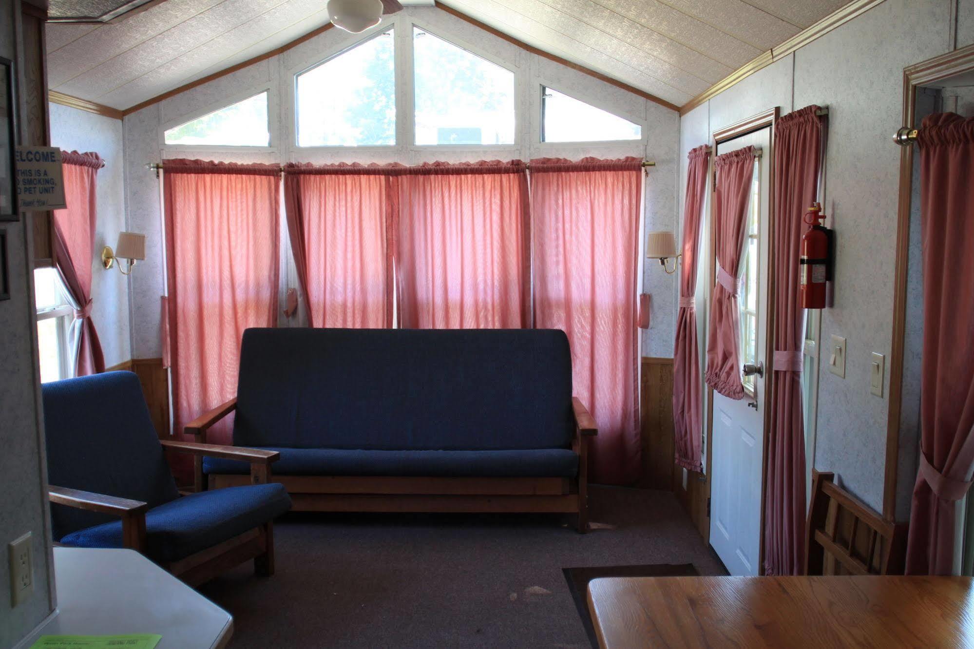 Circle M Rv & Camping Resort - Caravan Park Millersville ภายนอก รูปภาพ