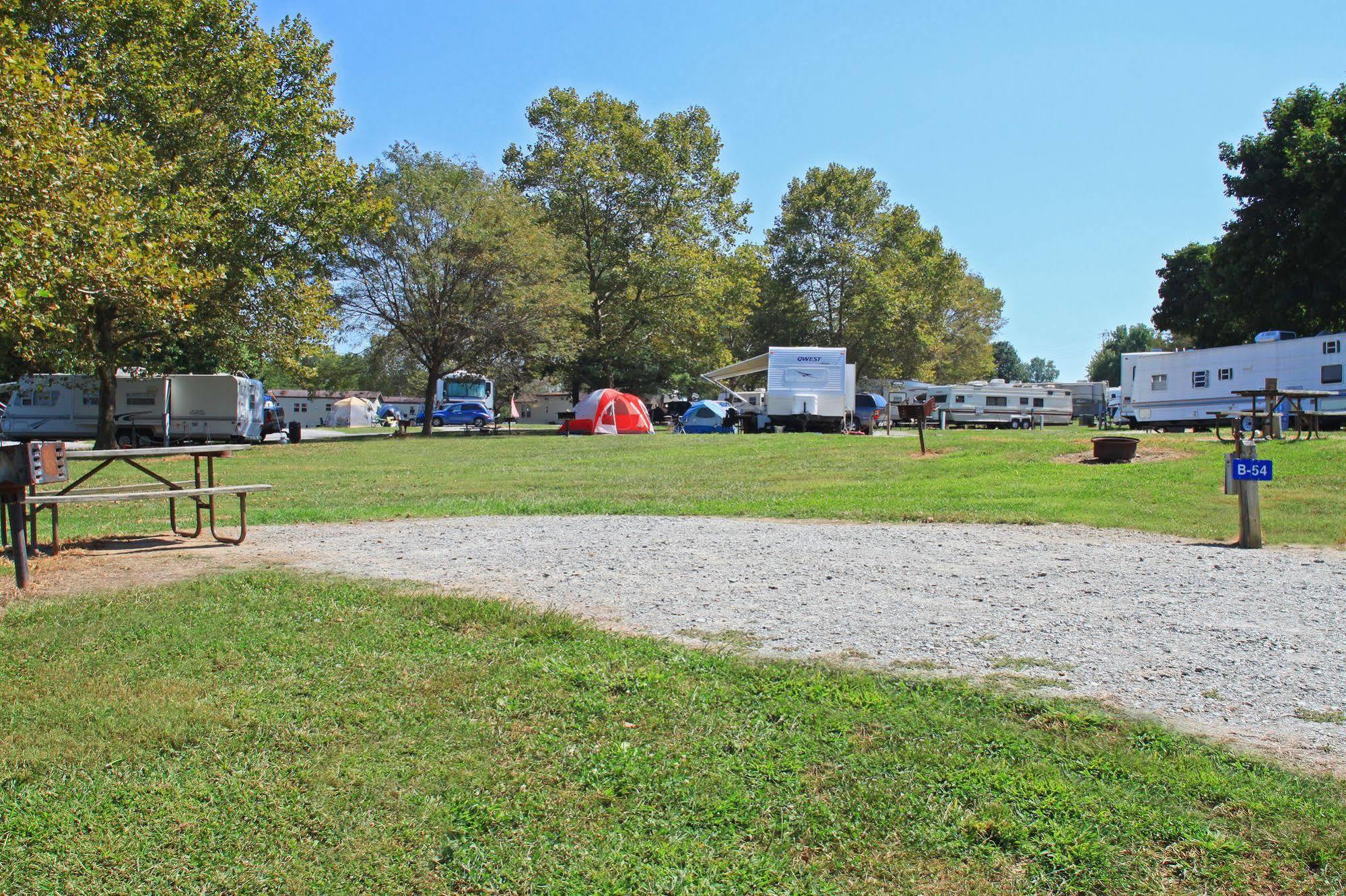 Circle M Rv & Camping Resort - Caravan Park Millersville ภายนอก รูปภาพ